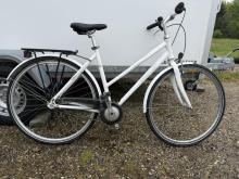 Hvid dame cykel